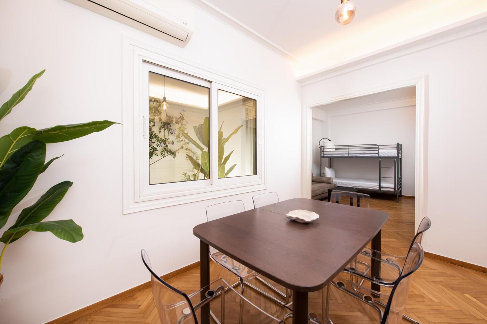 Philos At Nikis - Two Bedroom In Plaka Apartment Athens