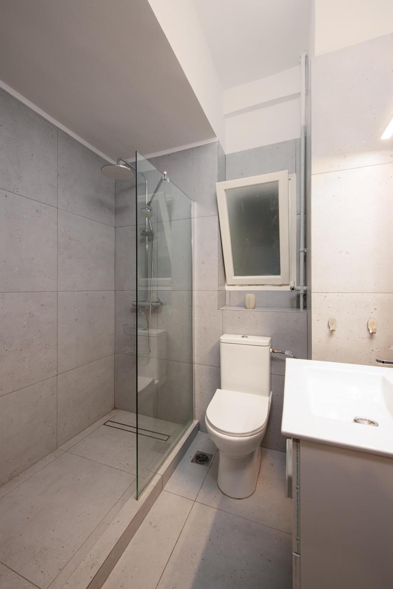 Philos At Nikis - Two Bedroom In Plaka Apartment Athens