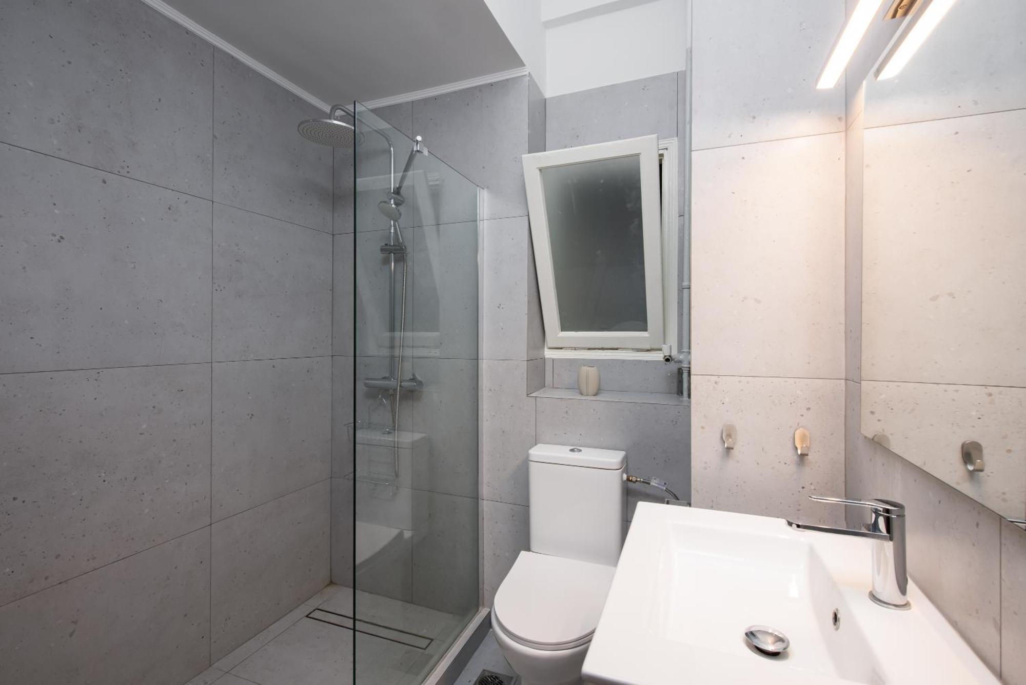 Philos At Nikis - Two Bedroom In Plaka Apartment *